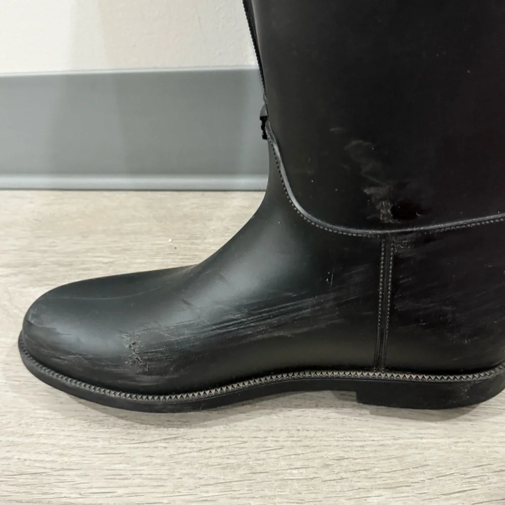 Burberry Riding Rain Boots Roscot in Black Rubber
